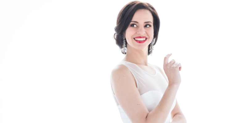 Mandy Gonzalez: Home for the Holidays